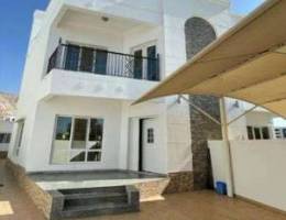 modern 4 bedrooms villa for rent in Bosher...