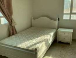 white bed for sale 35 OMR سرير ابيض للبيع