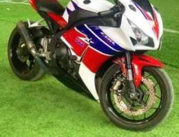 CBR1000rr للبيع دراجة هوندا