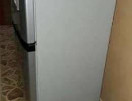 Hitachi medium size fridge for sell