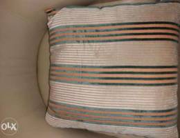 A pair of cushions with cushion covers new...