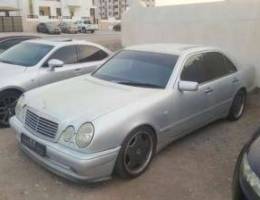 مرسيدس e500 قطع غيار