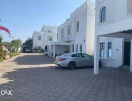 4bhk old villa for rent in al hail al rawd...