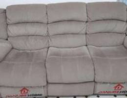 3 + 2 DANUBE RECLINER SOFA in Excellent co...