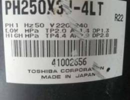 كمبريسورات مستعمله ياباني للبيع 1.5طن ضمان...