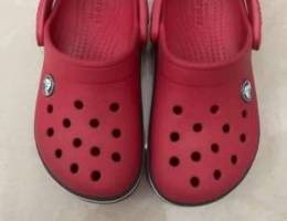 Kids 2 pair Crocs and 2 pair other shoes (...