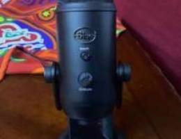 Blue Yeti Black Edition Microphone