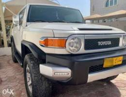 Toyota FJ Cruiser Lady Driven