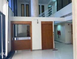 Spacious showroom for rent in Ruwi * ADC 3...