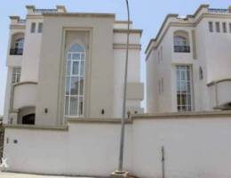 Luxury Villa for Rent in Qurum 29 | REF 42...