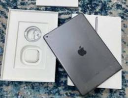 iPad 8 grey 32GB only 15 days used