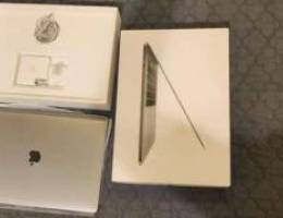 High end MacBook pro Retina 15inch 2016 mo...