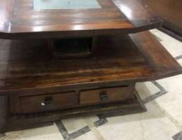 طاولة خشبية للبيع