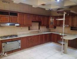 (N.Azaiba) 5 Bhk luxury villa for rent wal...