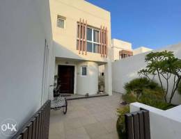 almouj villa sector 4