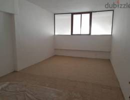 SR-MS-38 shop for rent 135 sqm in souk al khoud