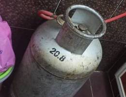 Gas cylinder 1/3rd available (2/3rd used)