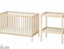 سرير ومرتبة وطاولة تغيير من ايكيا (IKEA bed, mattress, changing table)