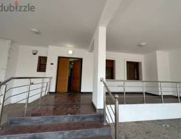 amazing 5BHK Villa for rent in Ghobra near to 18-November street