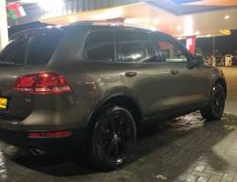 VW Touareg GCC specs, 2014 model.