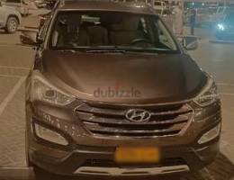 Hyundai Santafe 2014 for Urgent Sale Going Back to country (Thursday)