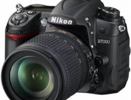 D 7000 Nikon DSLr