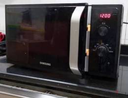 Samsung microwave 22litres ,2 years old