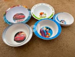Kid’s plastic bowls