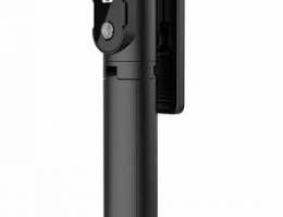 Wireless Selfie Stick Stand P30 Live Broadcast+Remote (BrandNew)