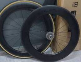 for sell wheelset 66mm by 88mm with dts hub 240 red