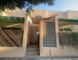 3MH9-Fanciful 2BHK Townhouse for rent located in MQ. فلل للايجار في مد