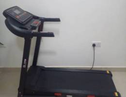 TREADMILL FOR SALE ITS LIKE BRAND NEW