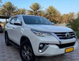 Toyota Fortuner 2019 GXR V. 6 full service history on the agency