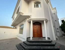 1MH17-Special 4bhk villa for rent in Azaiba