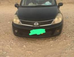 NISSAN TIIDA