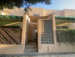 3MH9-Fanciful 2BHK Townhouse for rent located in MQ. فلل للايجار في مد