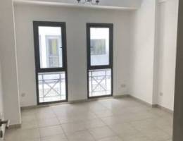 Spacious 3 bedroom apartment, recently renovated