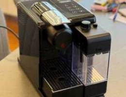 Nespresso Lattissima Coffee Machine by De'Longhi,